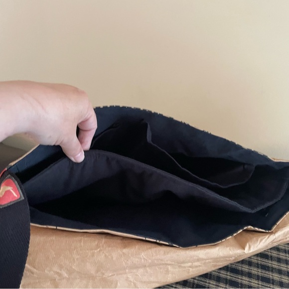 WREN PPC Cement Laptop Bag Upcycled Eco-friendly Elephant South Africa Red #468 - Picture 13 of 16